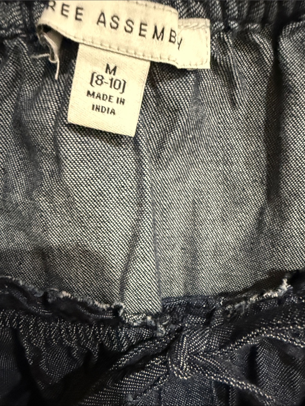 Free Assembly Floral Embroidered Eyelet Peasant Blouse Indigo Medium NWT - Picture 9 of 9